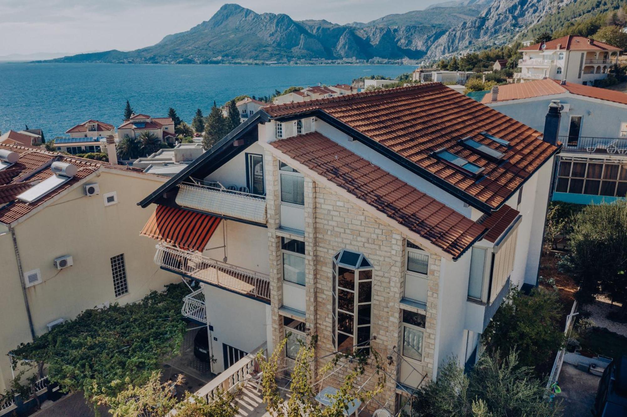Apartmani Miljak Omis Exterior photo